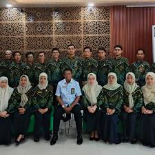 Wakil Ketua PTA Sulawesi Barat Tekankan Disiplin PNS Sebagai Kunci Pembangunan Zona Integritas di Pengadilan Agama Majene