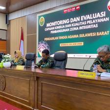 Perkuat Zona Integritas dan Pelayanan Prima, PTA Sulawesi Barat Gelar Rapat Evaluasi